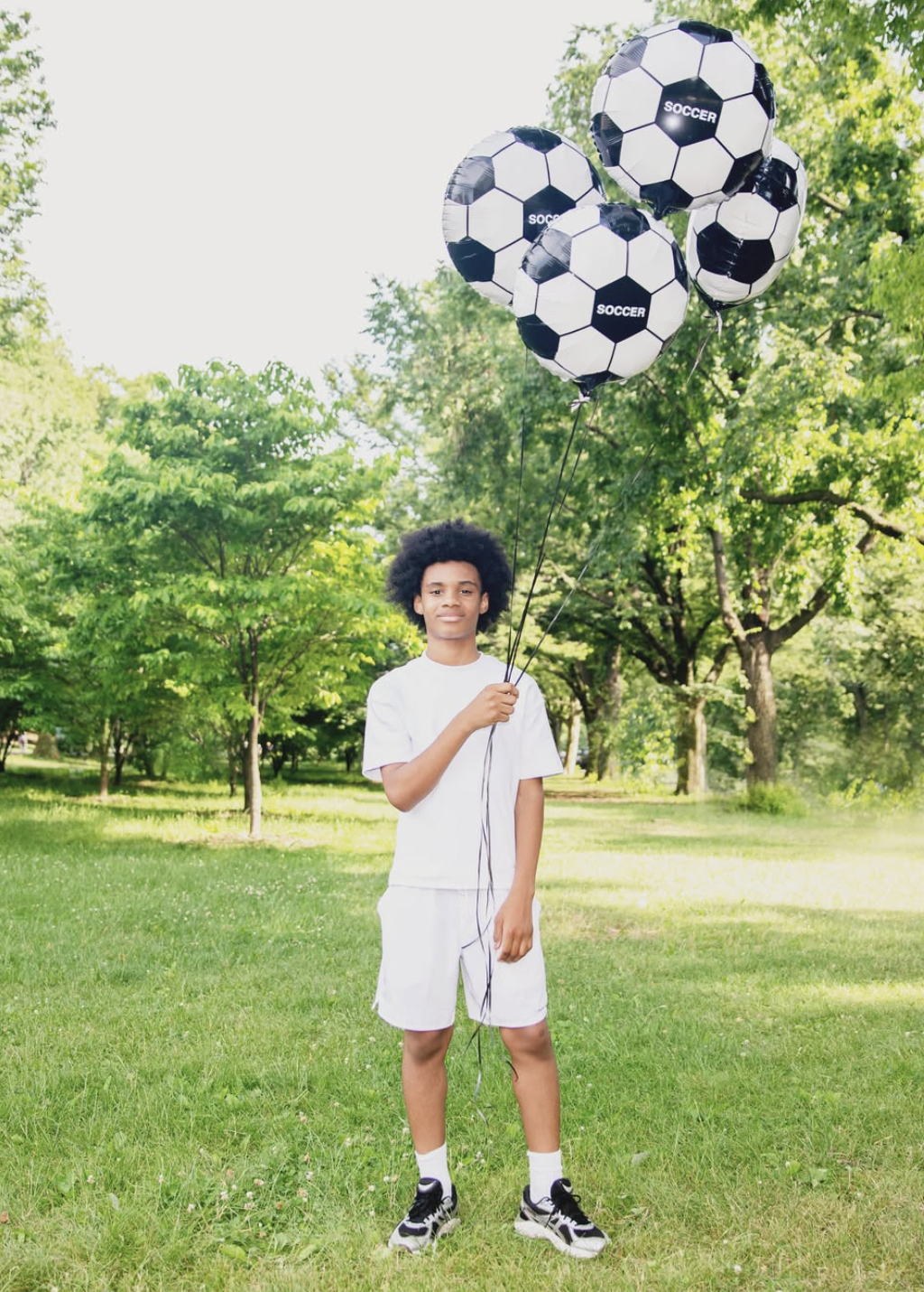 Match-day soccer balloon bouquet in the park